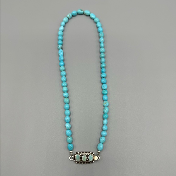 Handmade Vibrant Blue Kingman Turquoise Necklace with Beautiful Opal Clasp - Picture 7 of 9